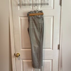 Old Navy Men’s Grey Athletic Taper Jeans Size 34 x 30